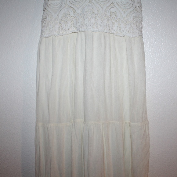 Ivory Boho Maxi Dress - Picture 3 of 8